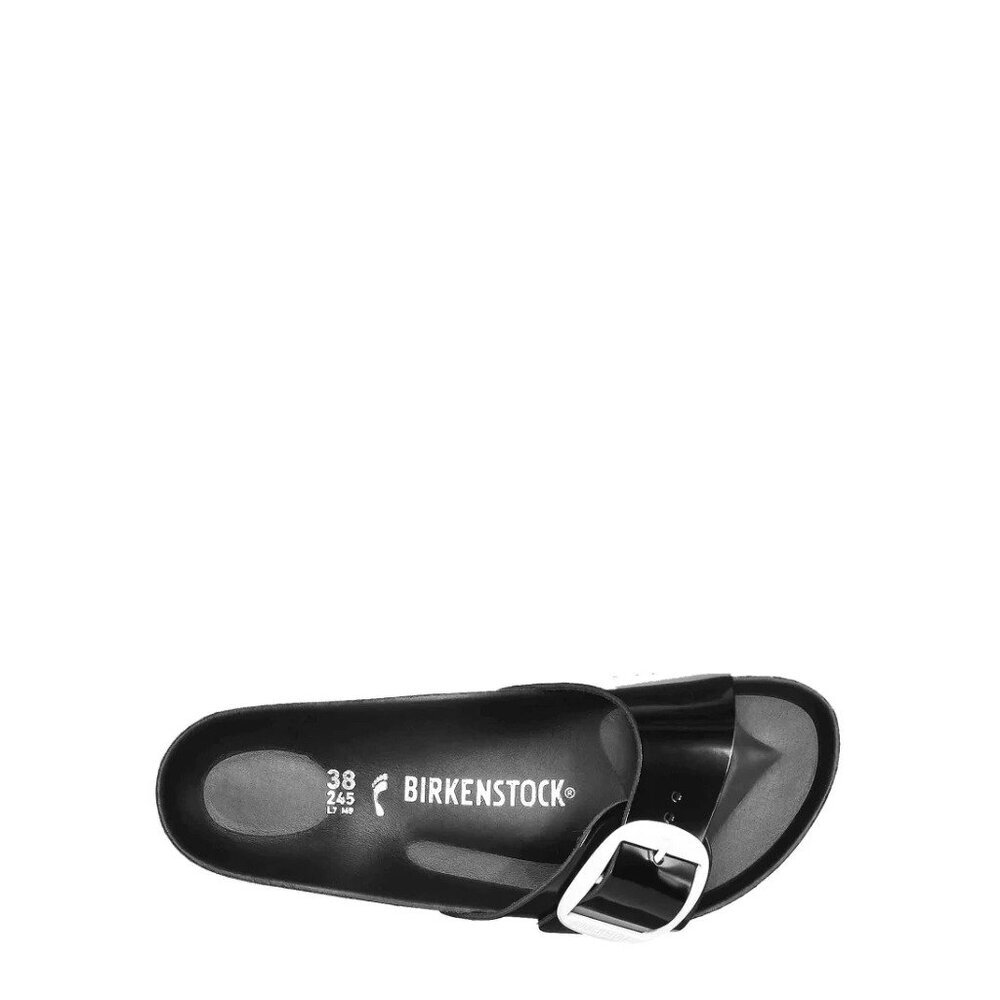 Birkenstock Black Sandals
Make an offer. Fast shipping.  
Spring is coming.